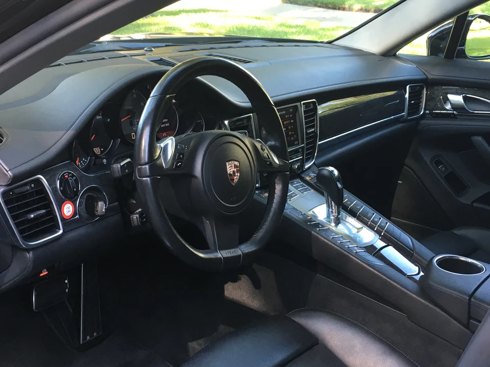 2011 Porsche 970 Panamera 4S - Image 5 of 8