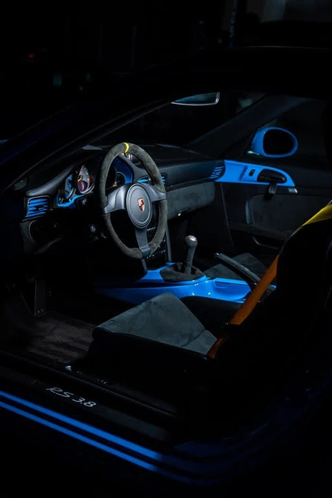 2011 Porsche 997 Carrera - Image 17 of 31