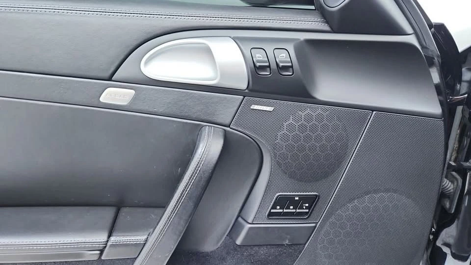 2011 Porsche 997 Carrera - Image 17 of 20