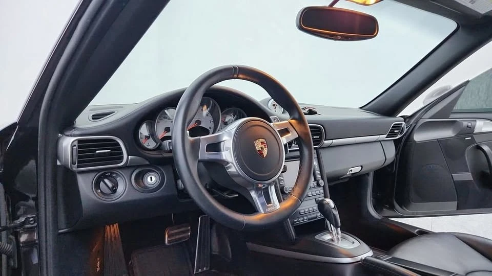 2011 Porsche 997 Carrera - Image 19 of 20