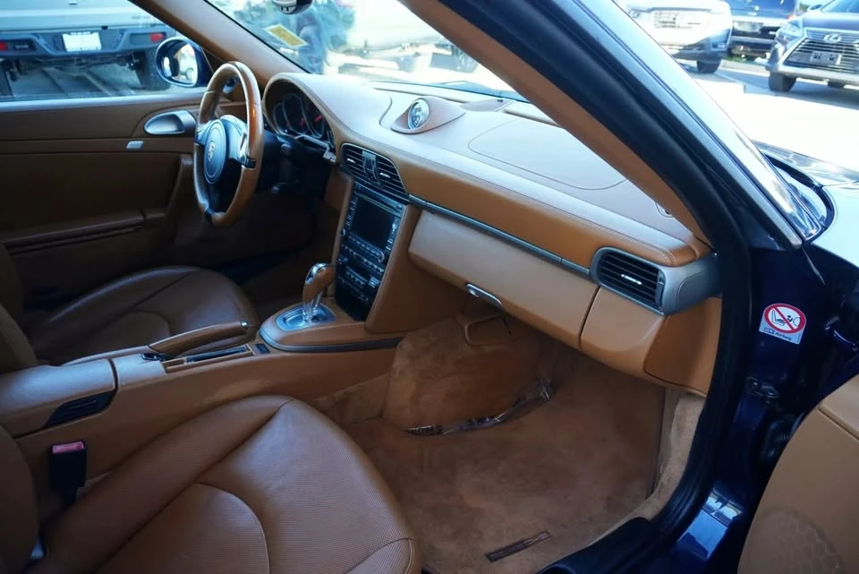 2011 Porsche 997 Carrera - Image 16 of 20