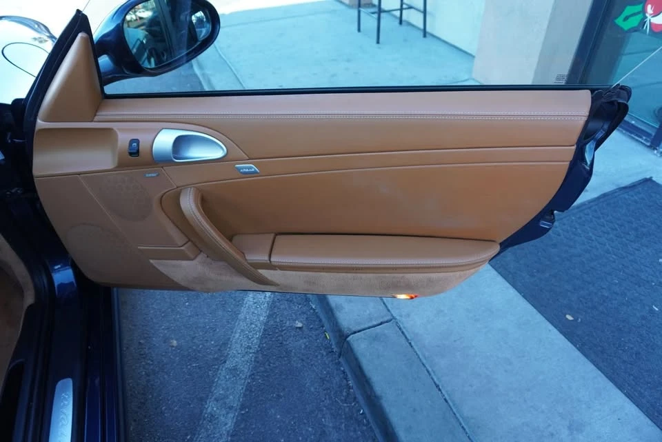 2011 Porsche 997 Carrera - Image 18 of 20
