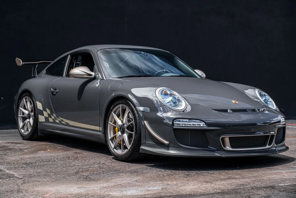 2011 Porsche 911 - Image 23 of 31
