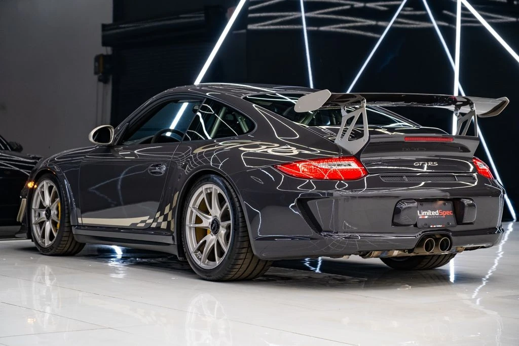2011 Porsche 911 - Image 10 of 31