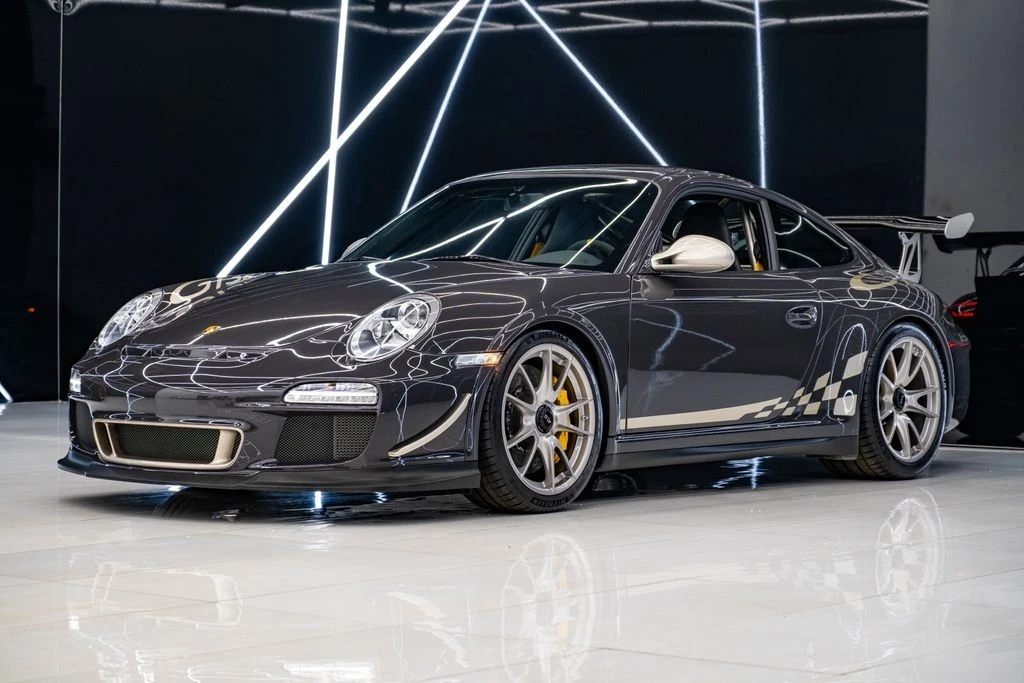 2011 Porsche 911 - Image 3 of 31