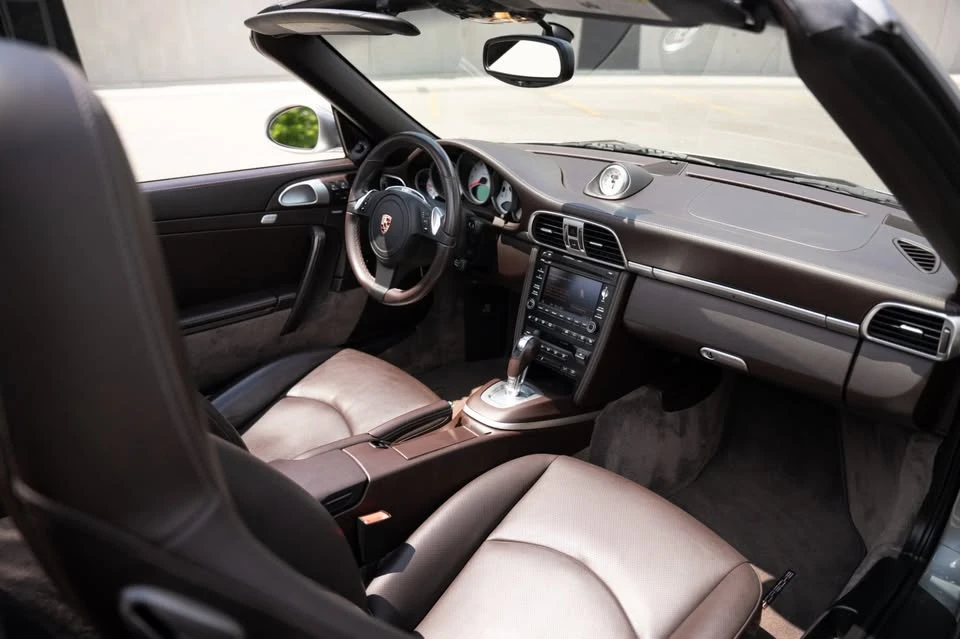 2011 Porsche 997 Turbo - Image 13 of 18