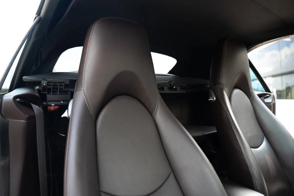 2011 Porsche 997 Turbo - Image 17 of 18