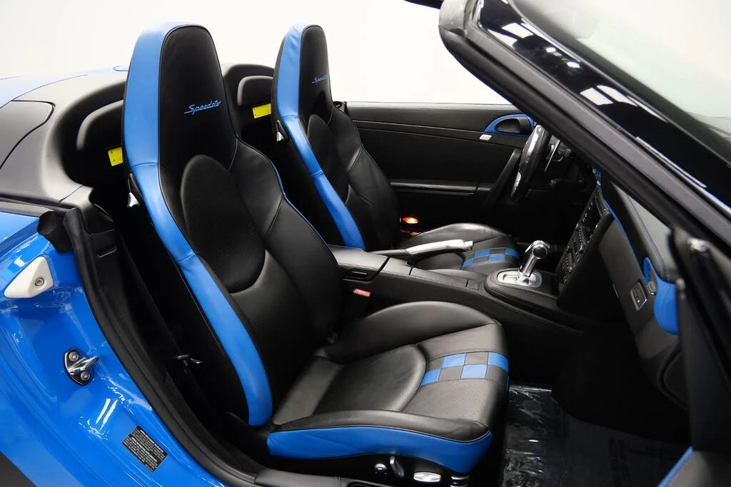 2011 Porsche 911 - Image 26 of 31