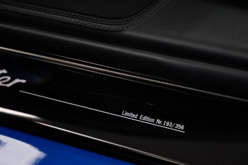 2011 Porsche 911 - Image 28 of 31