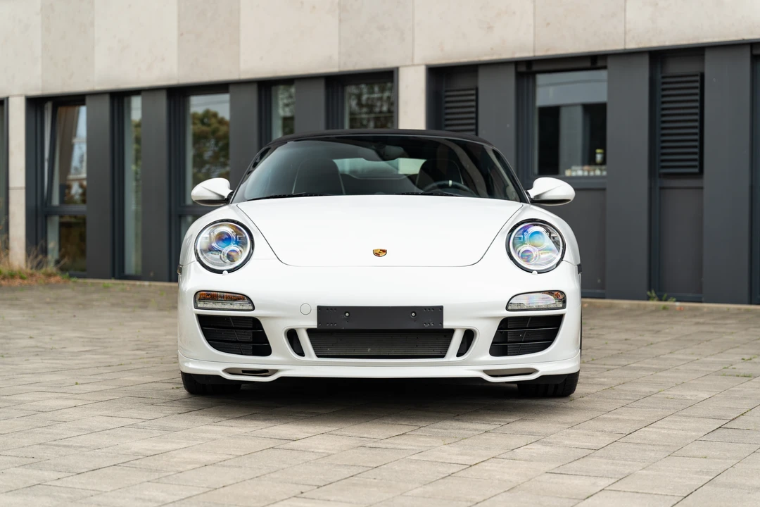 2011 Porsche 997 Speedster - Image 2 of 31