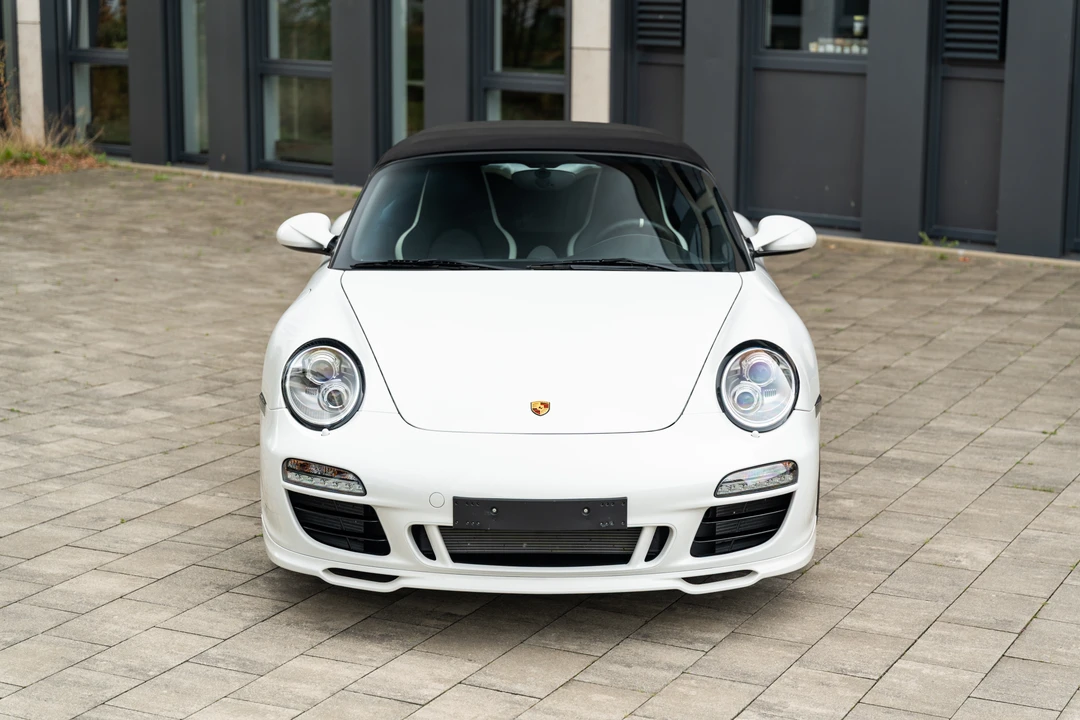 2011 Porsche 997 Speedster - Image 10 of 31