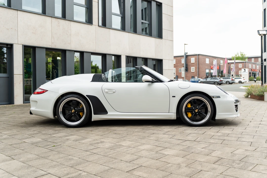 2011 Porsche 997 Speedster - Image 4 of 31