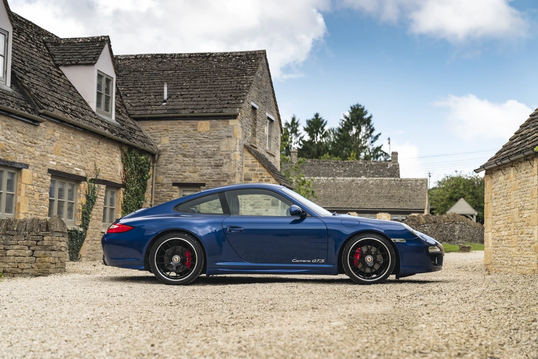 2011 Porsche 997 Carrera GTS - Image 8 of 31