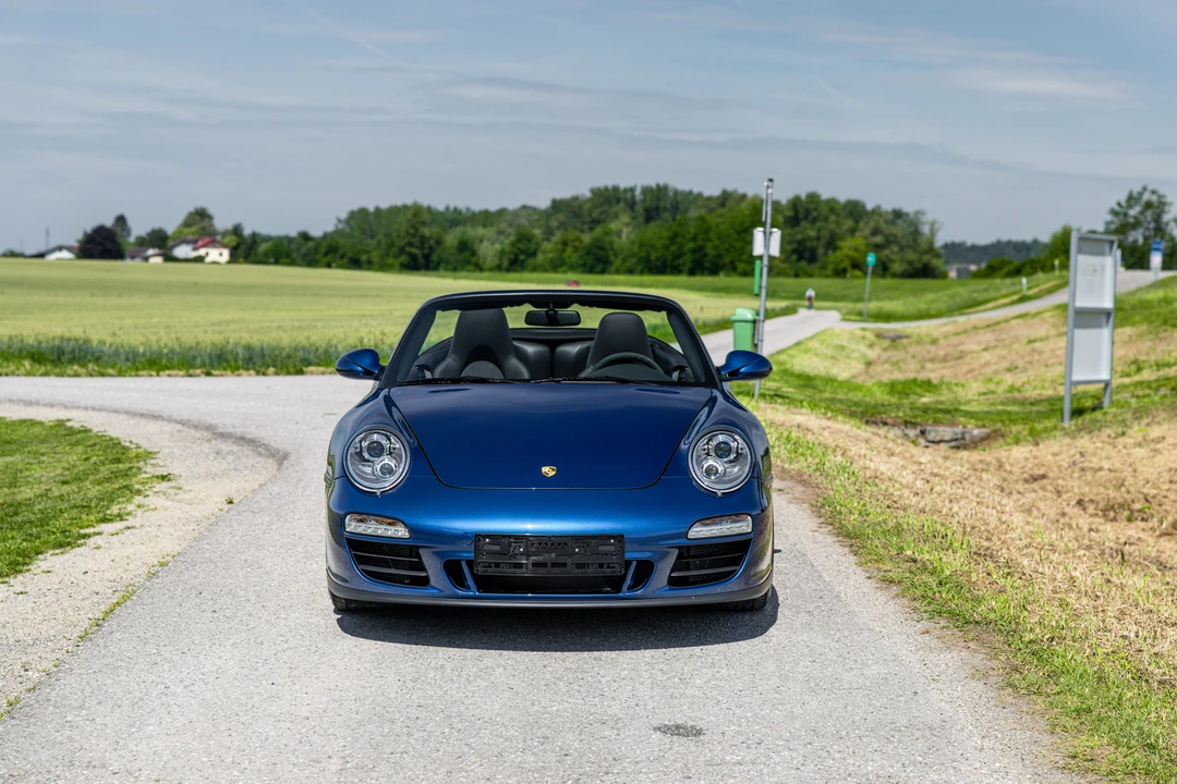 2011 Porsche 997 Carrera GTS - Image 2 of 31