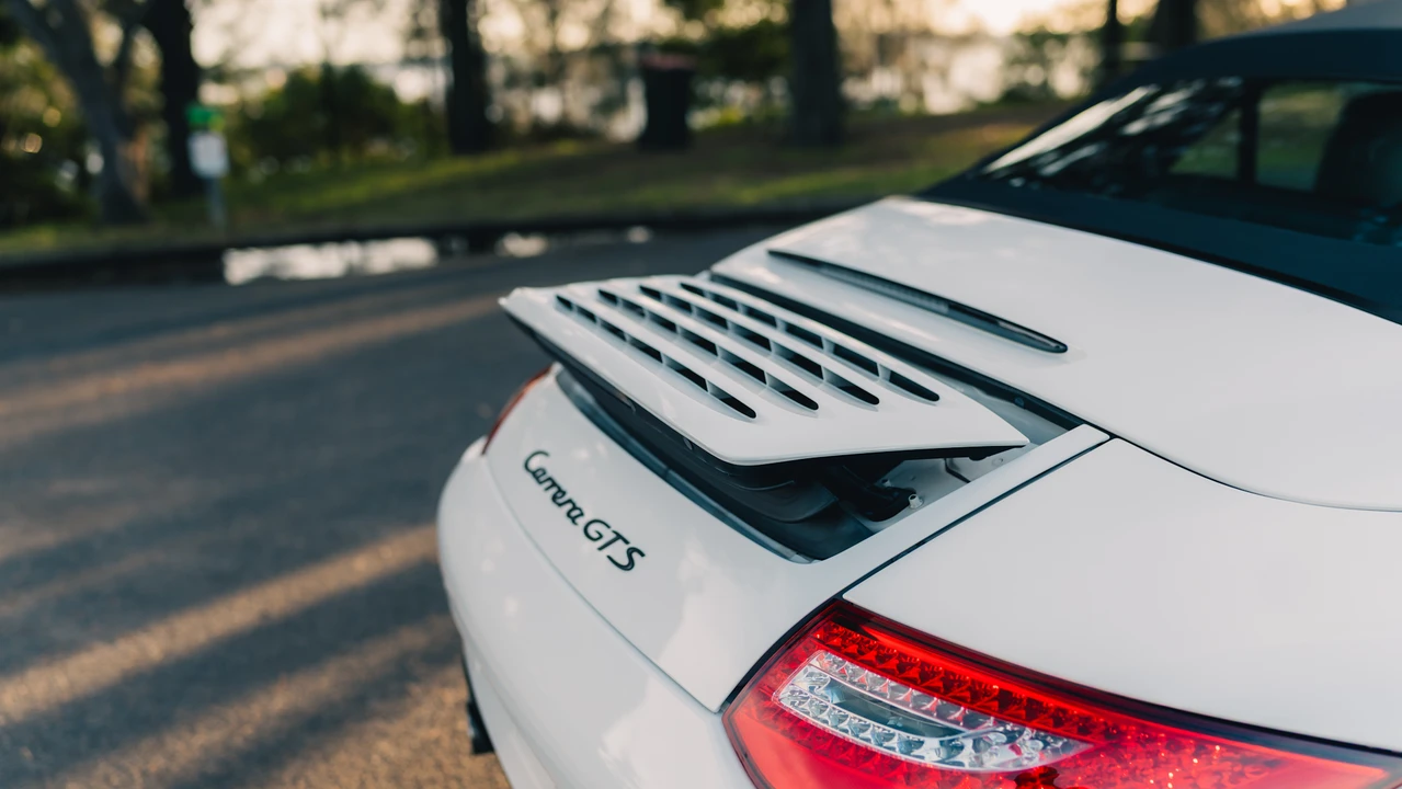 2011 Porsche 997 Carrera GTS - Image 13 of 31