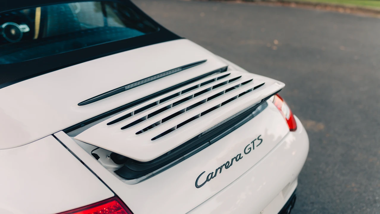 2011 Porsche 997 Carrera GTS - Image 14 of 31