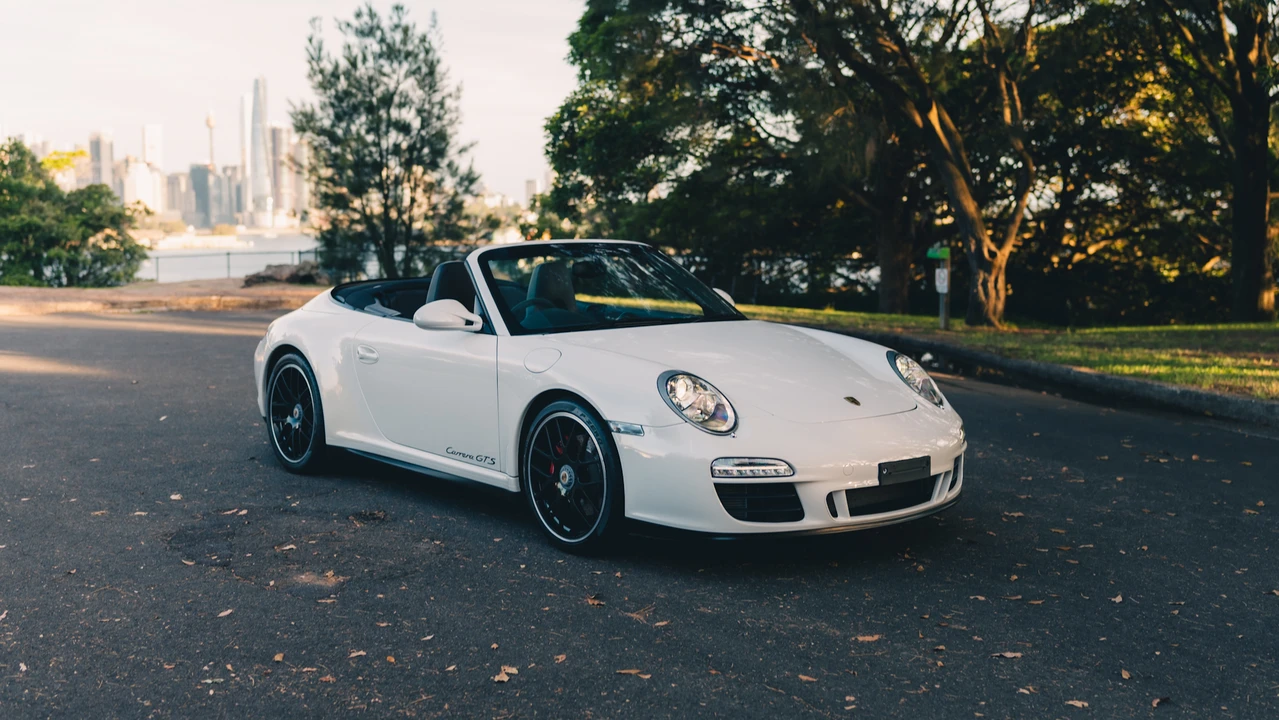 2011 Porsche 997 Carrera GTS - Image 9 of 31