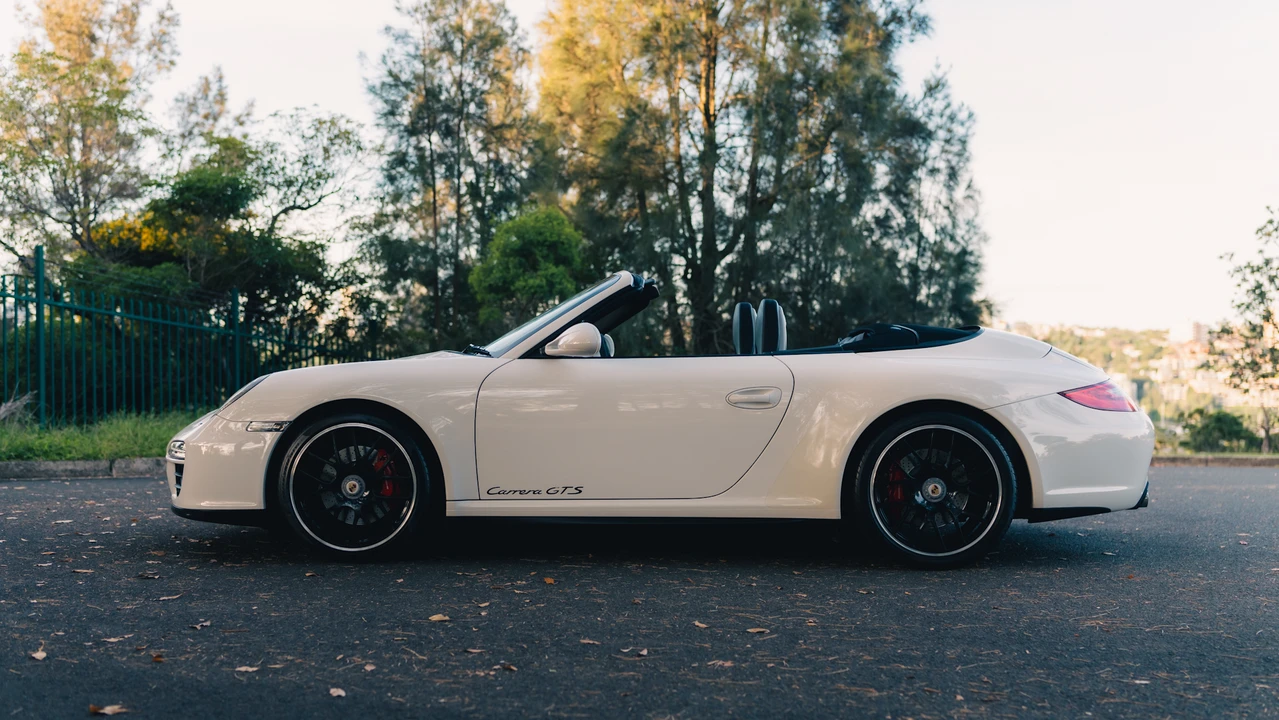 2011 Porsche 997 Carrera GTS - Image 4 of 31