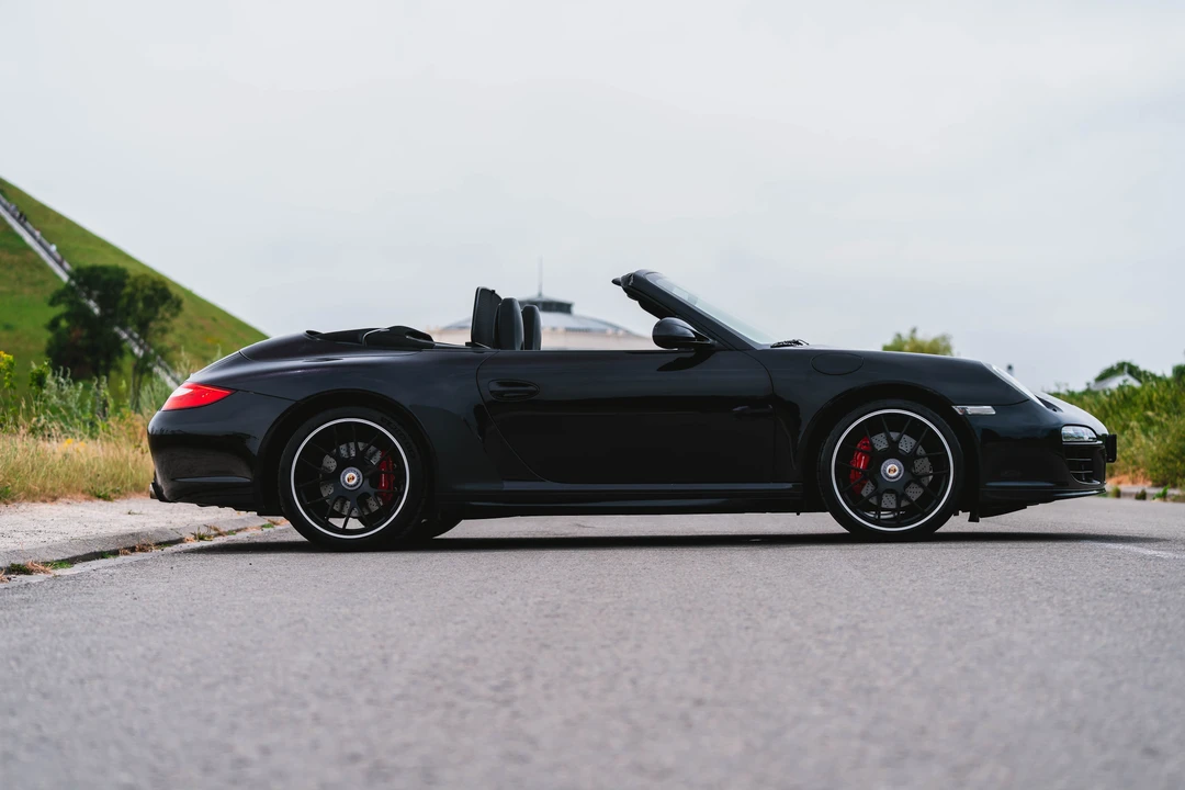 2011 Porsche 997 Carrera GTS - Image 8 of 31