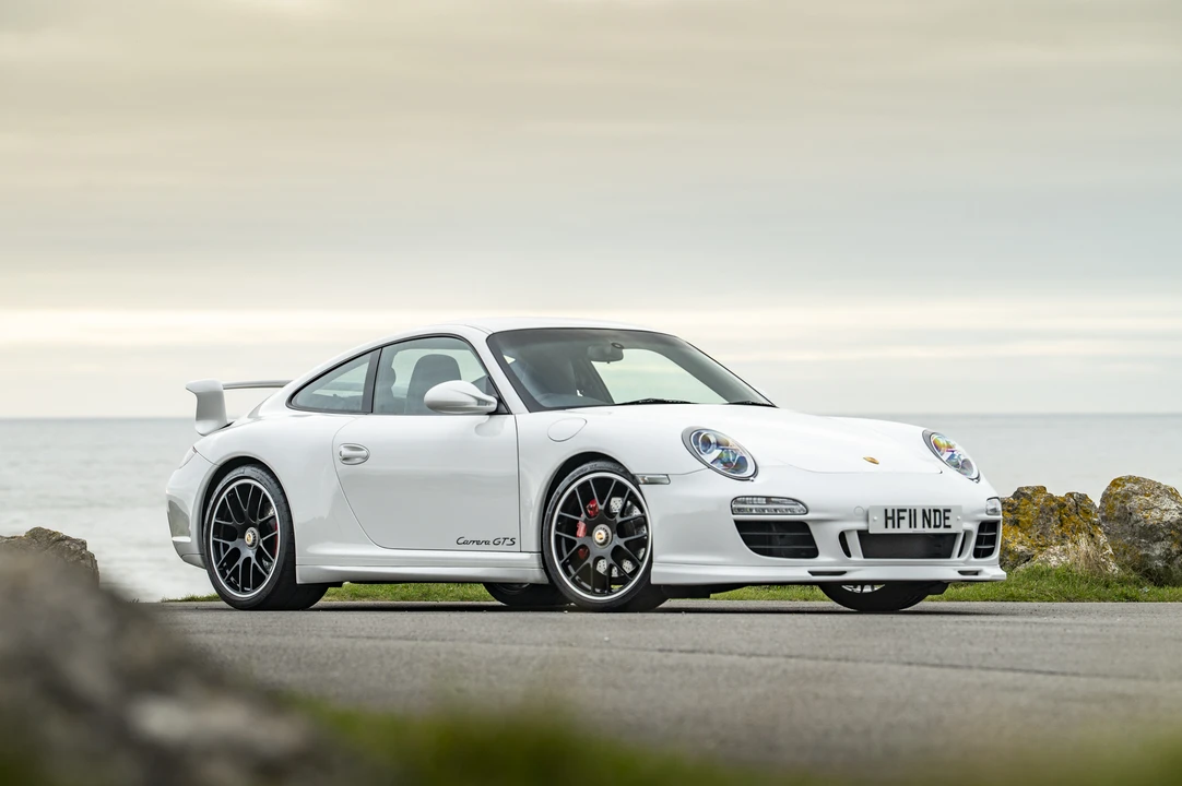 2011 Porsche 997 Carrera GTS - Image 9 of 31
