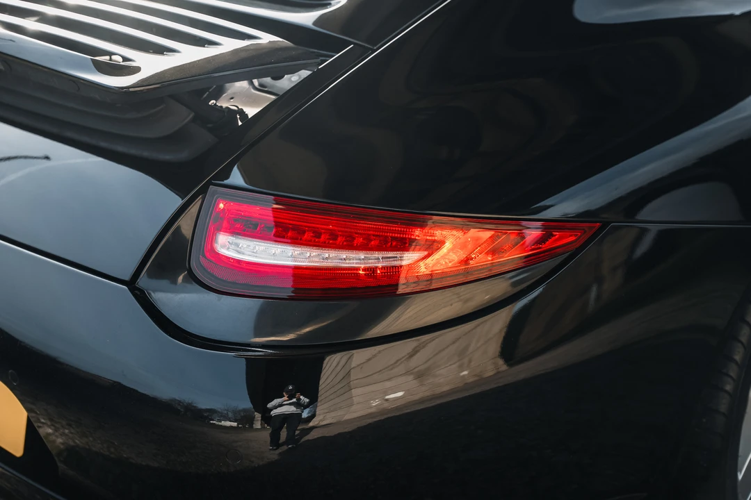 2011 Porsche 997 Carrera - Image 18 of 31