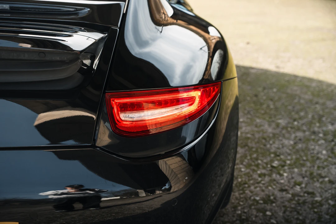 2011 Porsche 997 Carrera - Image 19 of 31