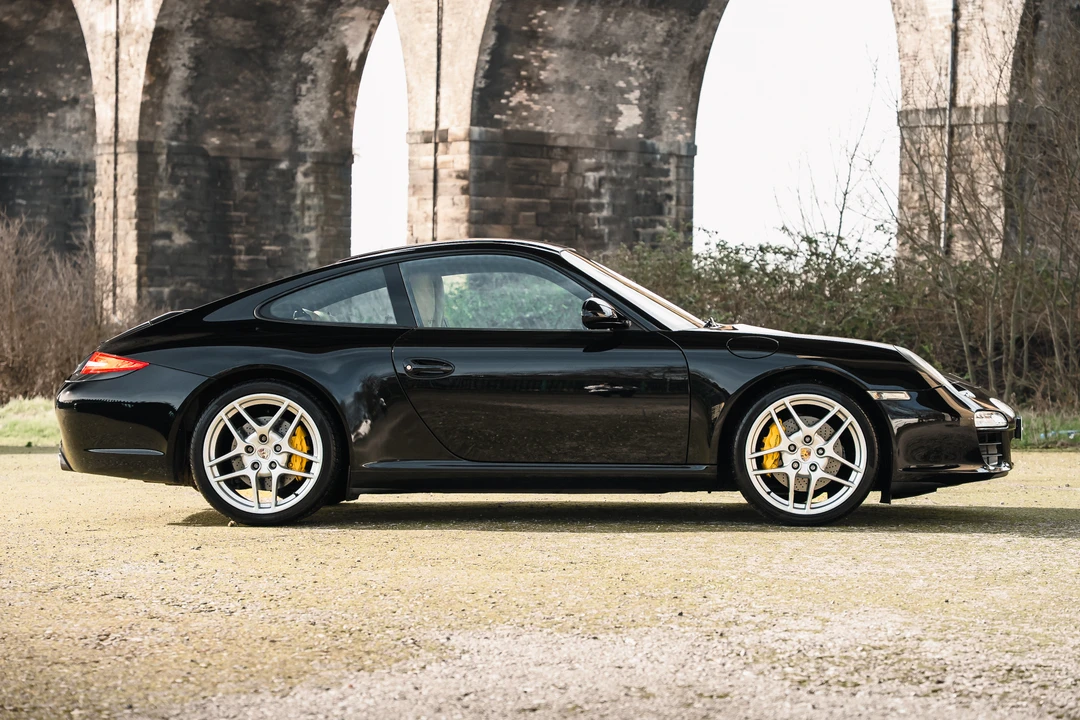 2011 Porsche 997 Carrera - Image 8 of 31