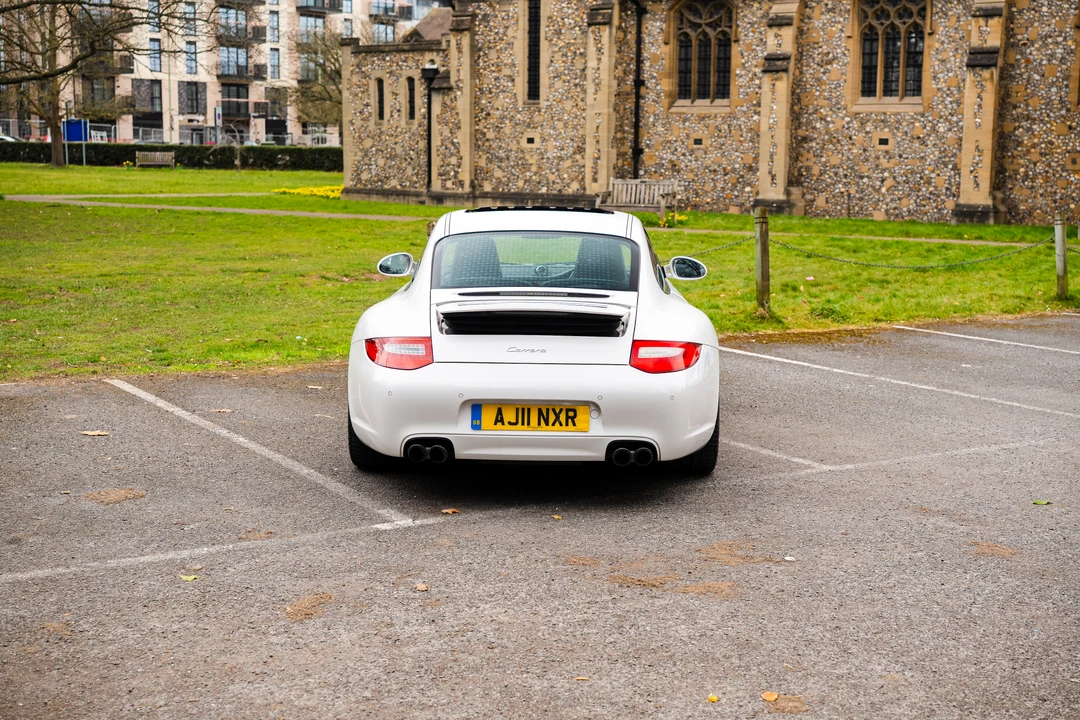 2011 Porsche 997 Carrera - Image 7 of 31