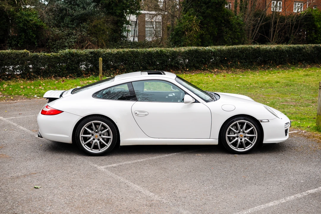 2011 Porsche 997 Carrera - Image 17 of 31