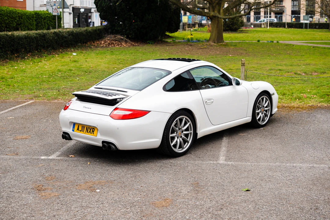 2011 Porsche 997 Carrera - Image 8 of 31