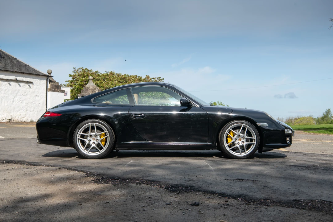 2011 Porsche 997 Carrera - Image 13 of 31