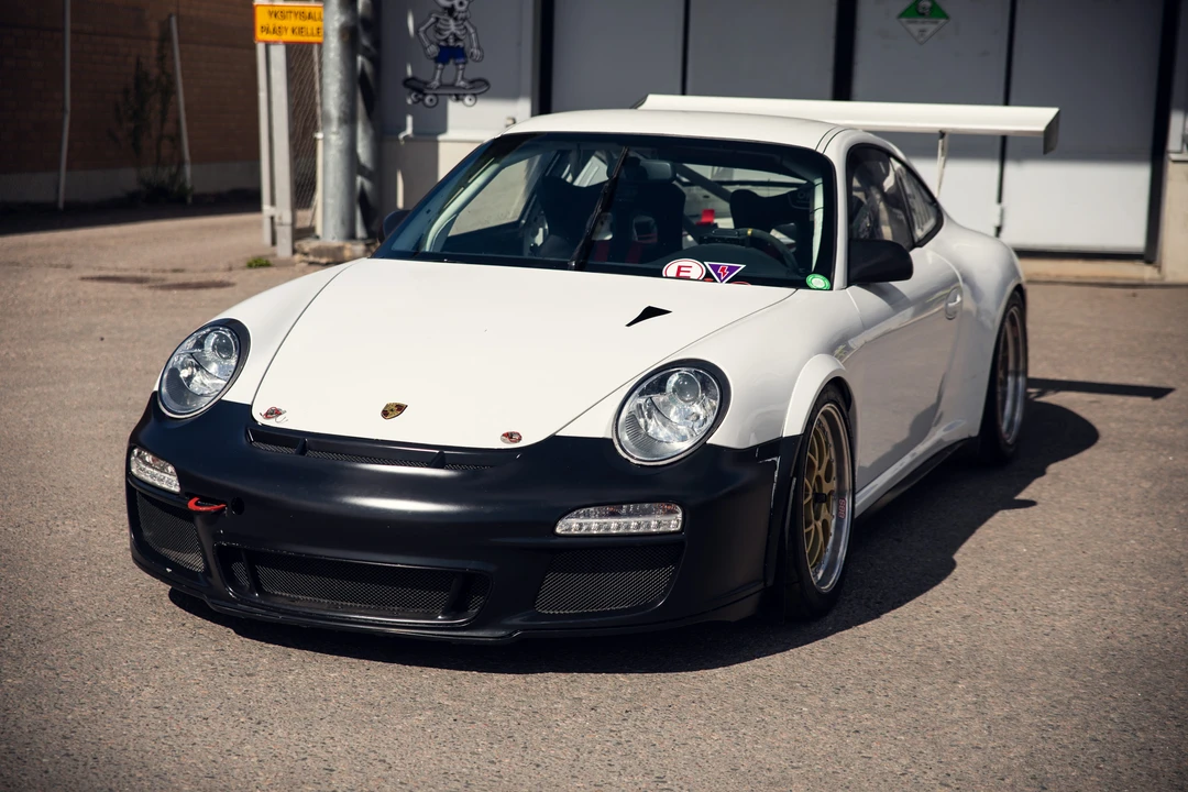 2011 Porsche 997 Carrera - Image 27 of 31