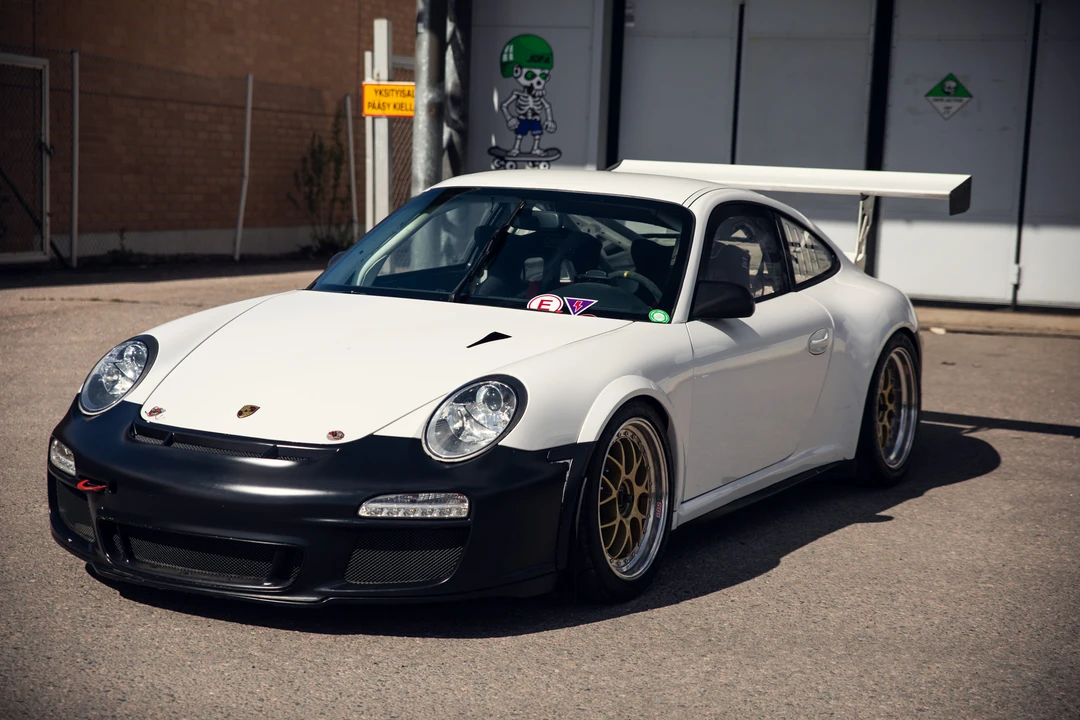 2011 Porsche 997 Carrera - Image 28 of 31