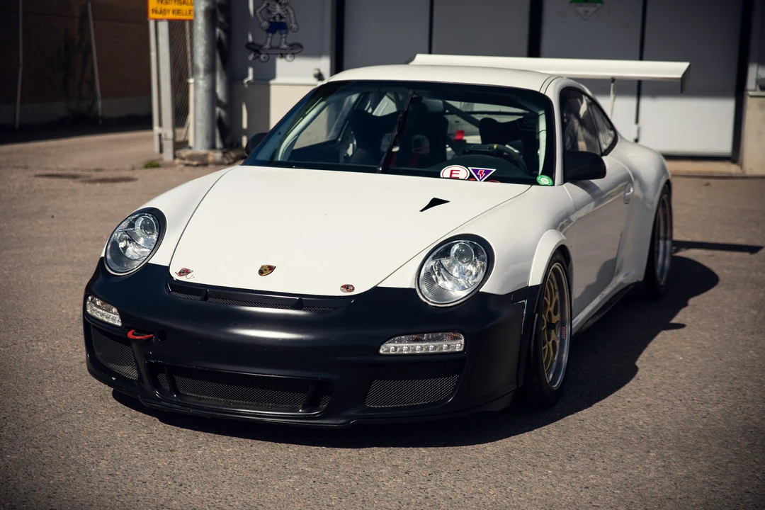 2011 Porsche 997 Carrera - Image 29 of 31