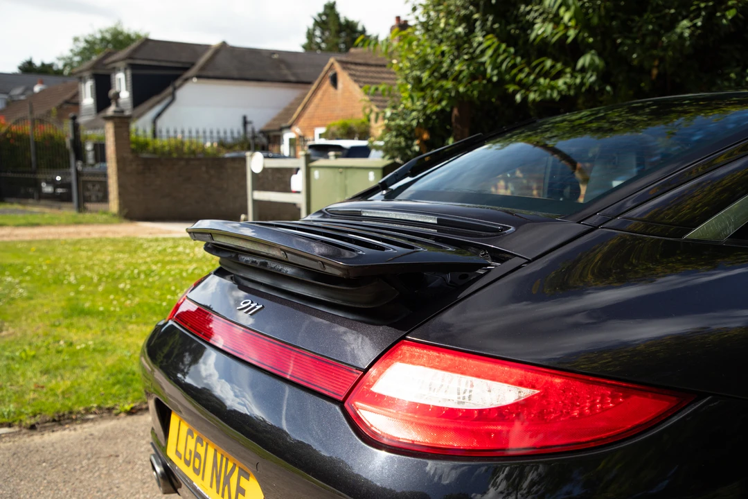 2011 Porsche 997 Carrera - Image 30 of 31