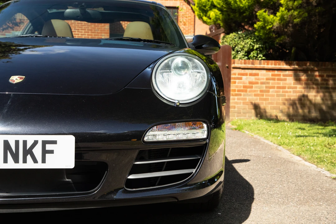 2011 Porsche 997 Carrera - Image 15 of 31