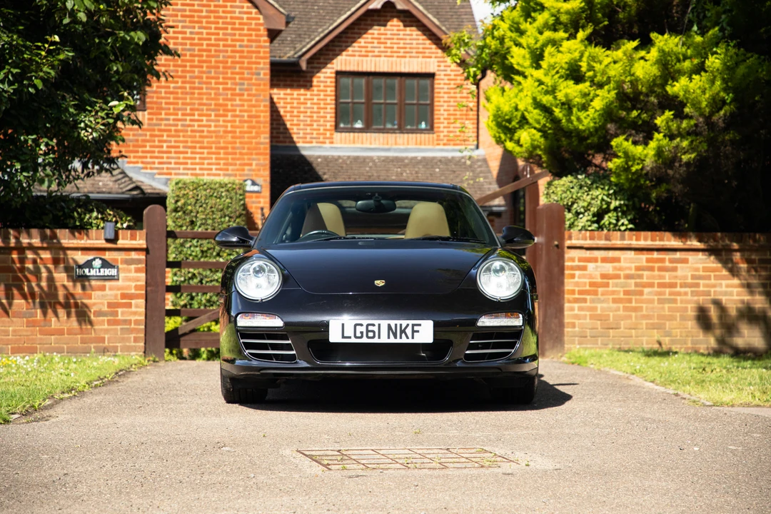 2011 Porsche 997 Carrera - Image 2 of 31