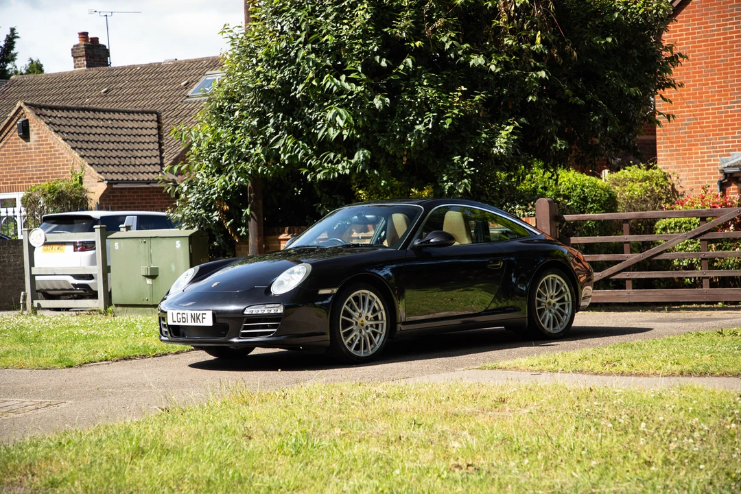 2011 Porsche 997 Carrera - Image 9 of 31