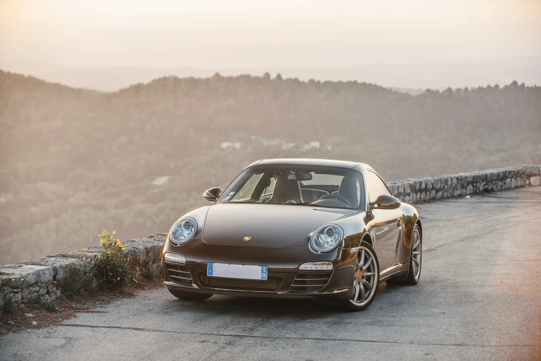 2011 Porsche 997 Carrera - Image 10 of 31