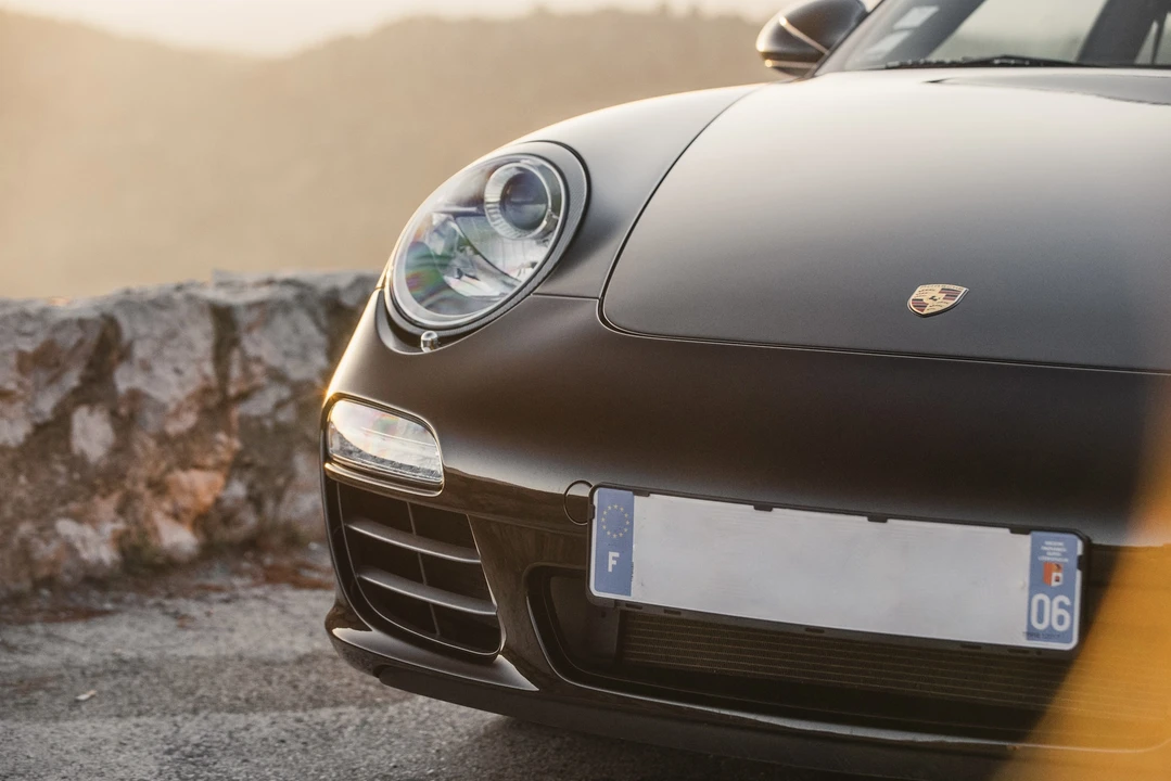 2011 Porsche 997 Carrera - Image 27 of 31