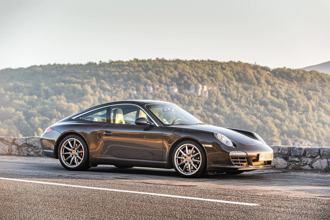 2011 Porsche 997 Carrera - Image 15 of 31