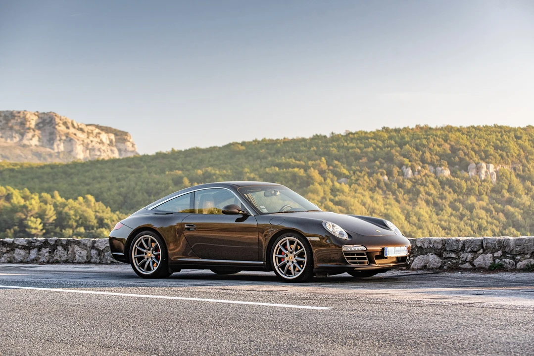 2011 Porsche 997 Carrera - Image 16 of 31