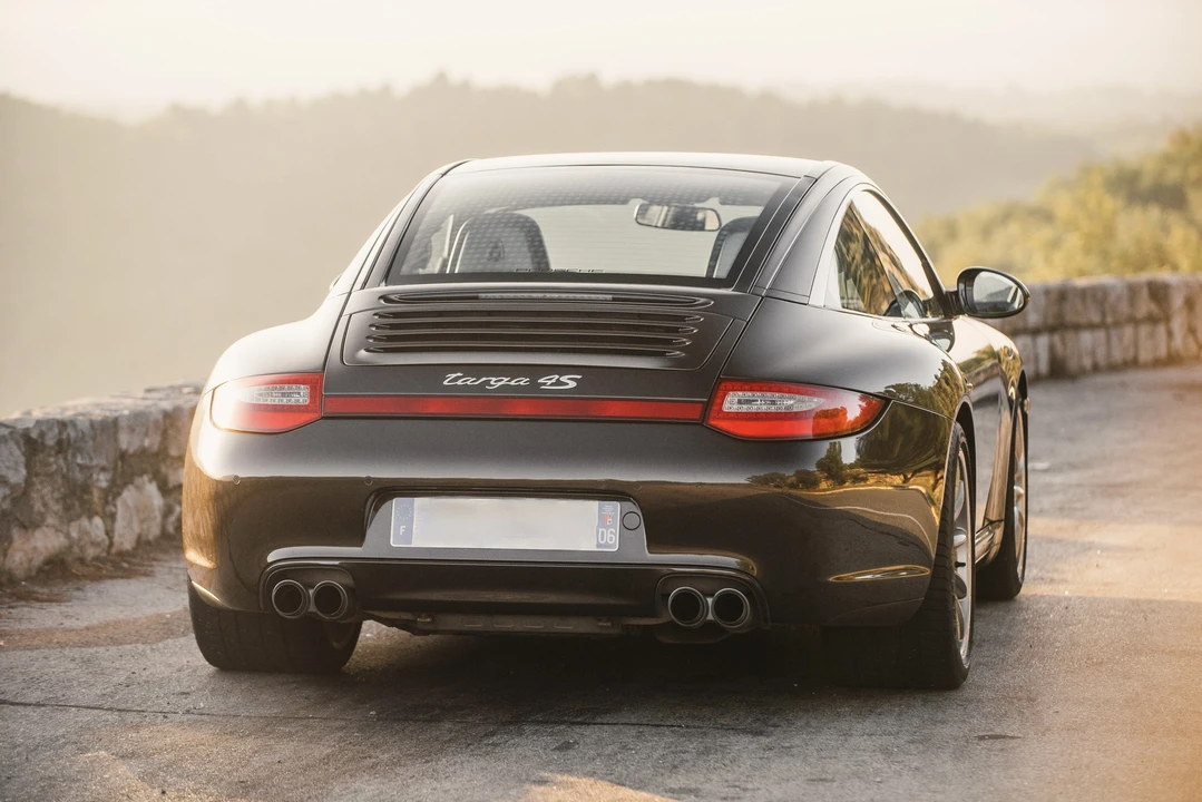 2011 Porsche 997 Carrera - Image 31 of 31