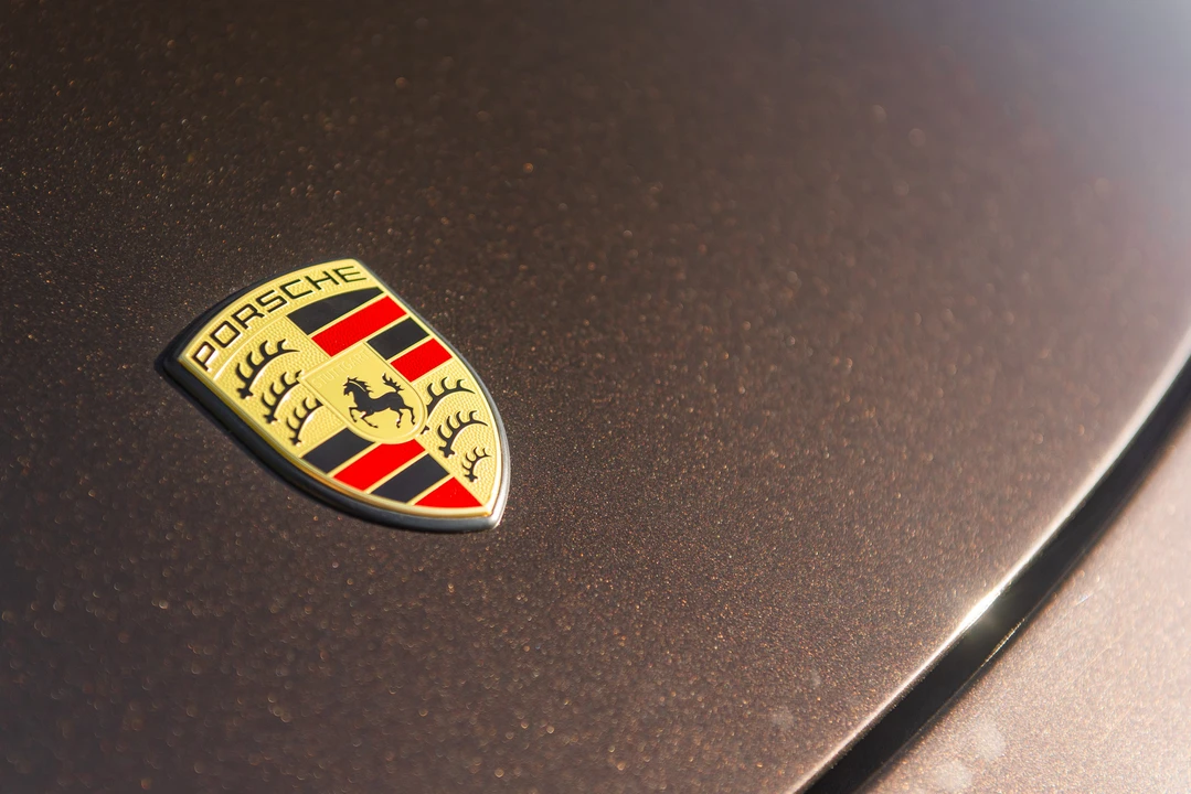 2011 Porsche 997 Carrera - Image 24 of 31