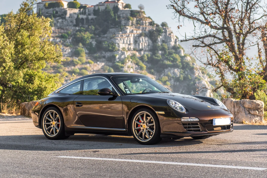 2011 Porsche 997 Carrera - Image 2 of 31