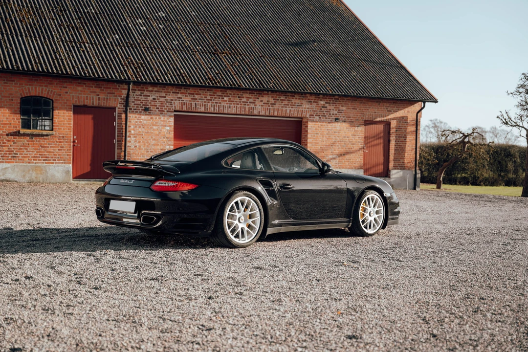 2011 Porsche 997 Turbo S - Image 16 of 31