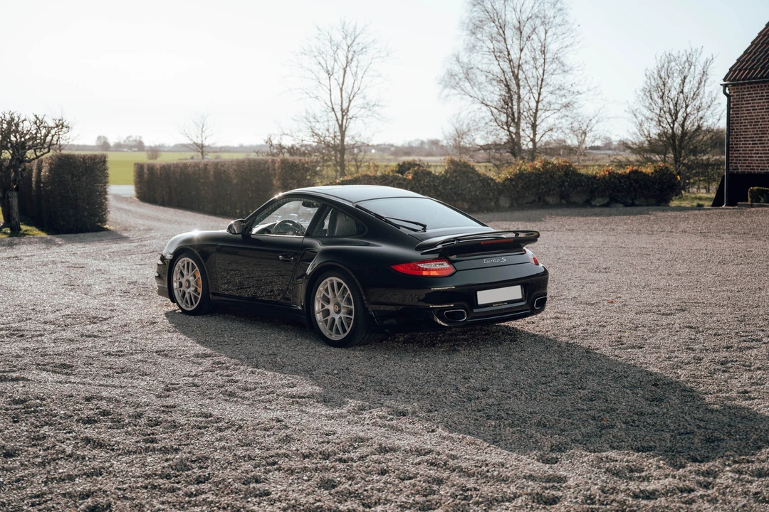 2011 Porsche 997 Turbo S - Image 13 of 31