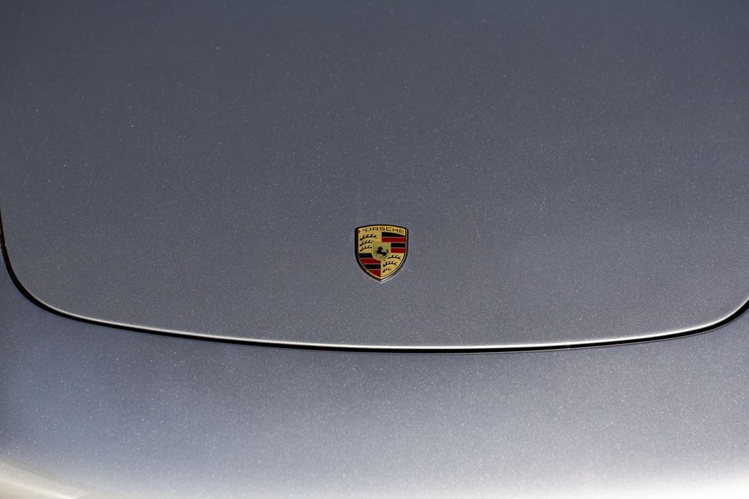 2011 Porsche 997 Carrera - Image 28 of 31