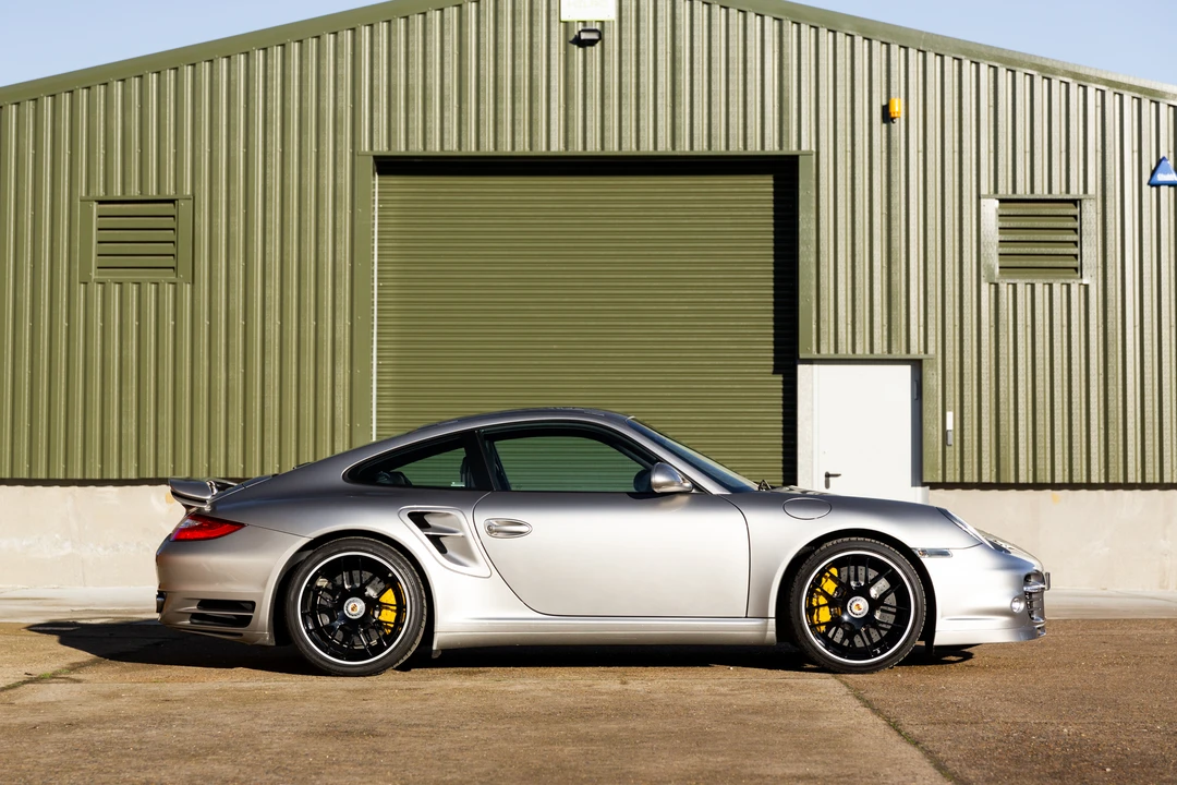 2011 Porsche 997 Carrera - Image 16 of 31