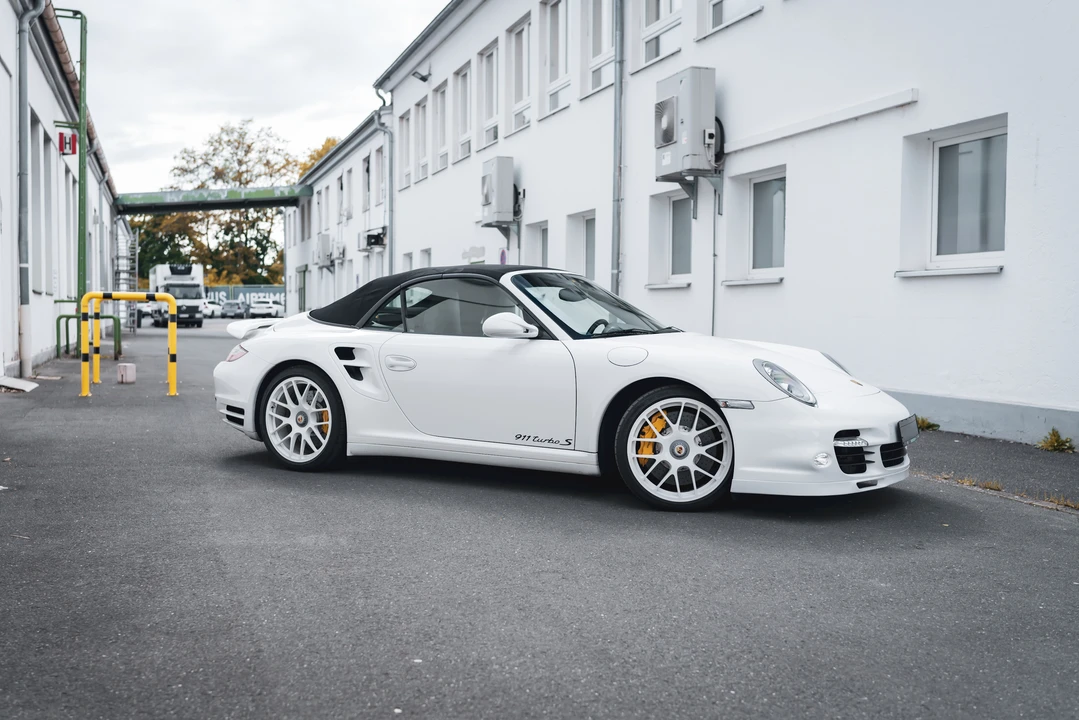2011 Porsche 997 Turbo S - Image 12 of 31